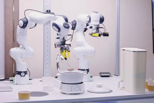 双臂-桌面安装具身训练平台