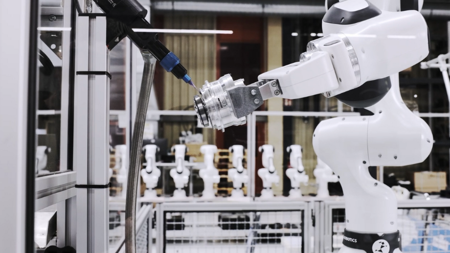 Analysis of Commercial Prospects and University Cooperation Models in the Field of Embodied Intelligence Data Collection